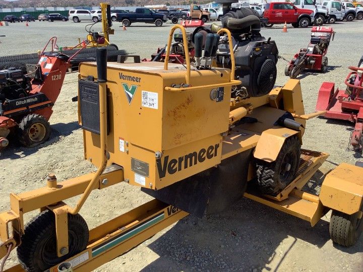 Vermeer SC252 Stump Grinder - Walk Behind