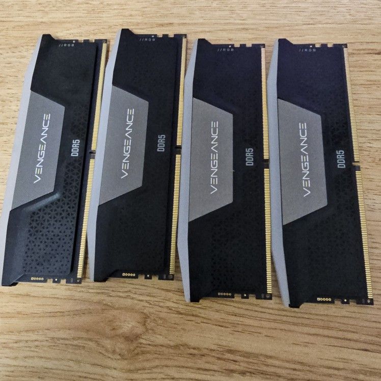 Corsair Vengeance 2x16GB DDR5 5600Mhz CL40 RAM
