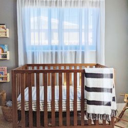 Pottery barn Lennox crib