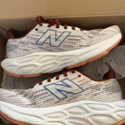 New Balance Men's Fresh Foam X Balos in the White/Relic Brown/Blue Oasis colorway.  (10 1/2) NEW