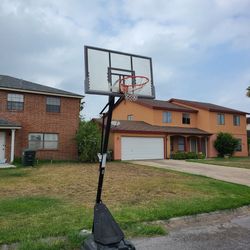 Move able Basket Ball Hoop
