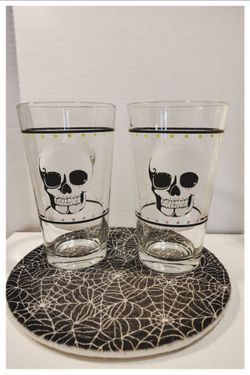 ā ļø Skull Design ā ļø Pint Glasses - Set of 2