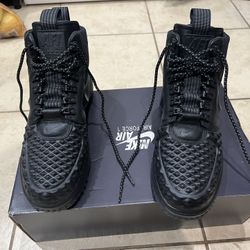 Nike womens LF1 Duckboots