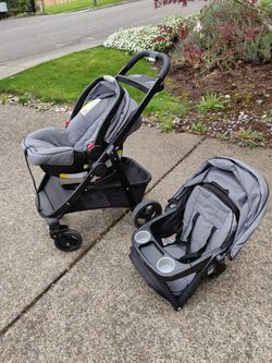 Graco Click-Connect travel system + extra base