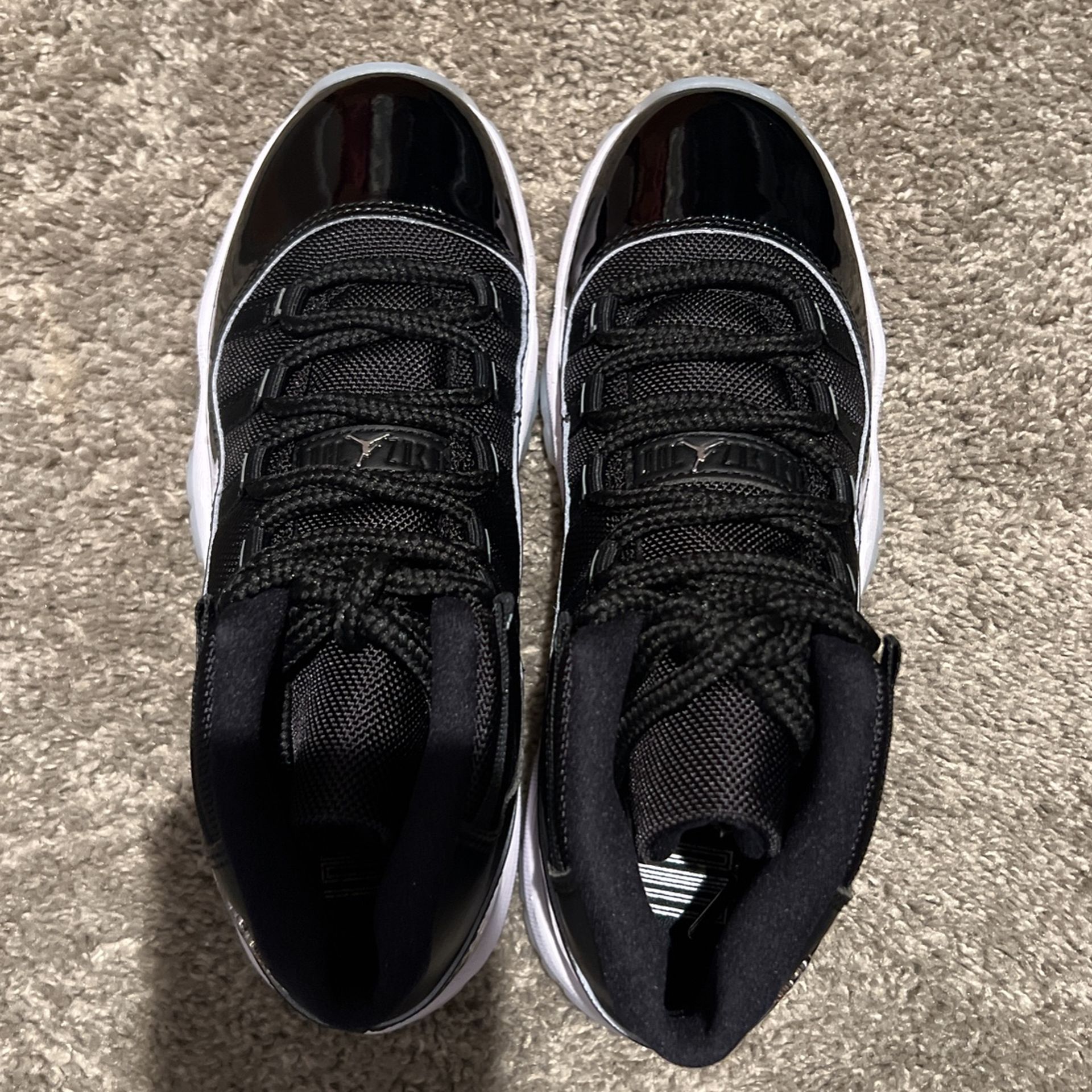 Jordan Retro 11 (GS) 5.5