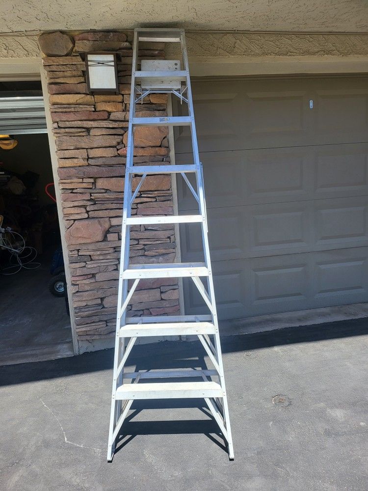 Keller Model 928 8 Ft Commercial Type 2 Step Ladder 225 Lbs Limit