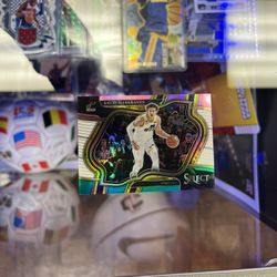 2022-23 Select Lauri Markkanen Courtside Red Disco Prizm /49. Utah Jazz