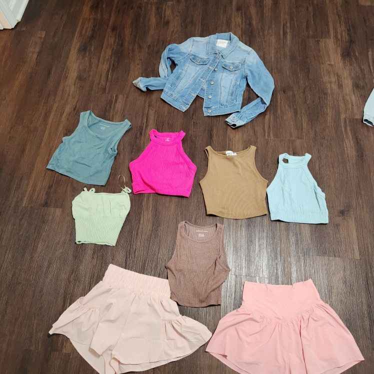 Teen/Tween Bundle A-E-R-IE, American Eagle, Altar’d State sizes XXS, XS and Small.
$55 meet at Racetrac