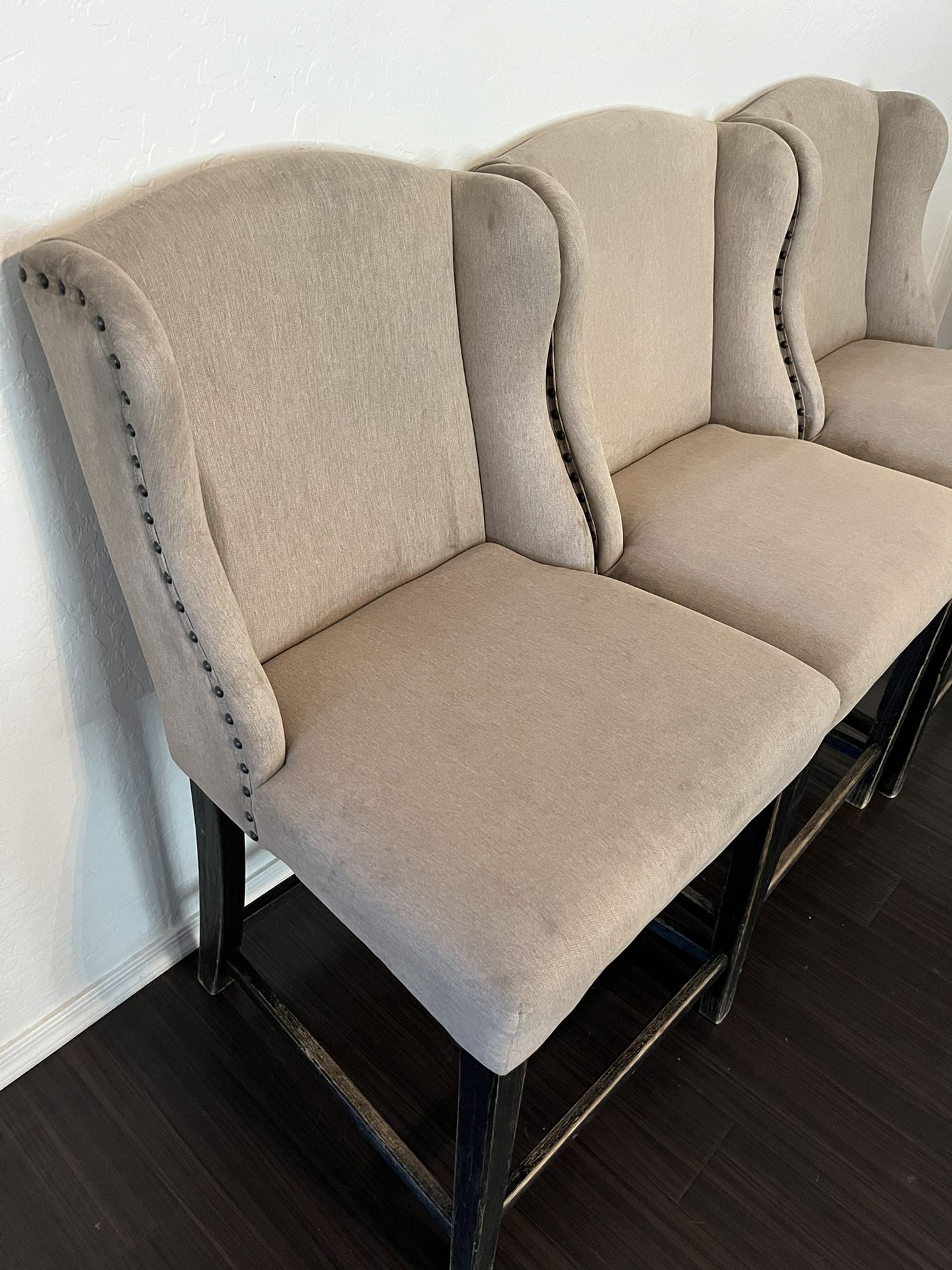 3 Bar Stools