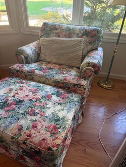 Vintage Ethan Allen floral chair with matching ottoman