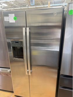 GE side by side refrigerator