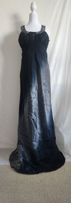 New, Chic Occasion/Formal Maxi Dress