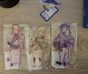 Is the order a rabbit??? Acrylic Figures