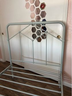 Metal twin bed frame