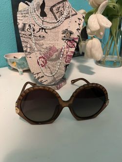 Authentic sunglasses Chloe