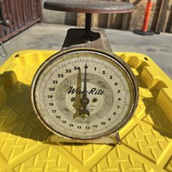 Vintage WayRite Scale