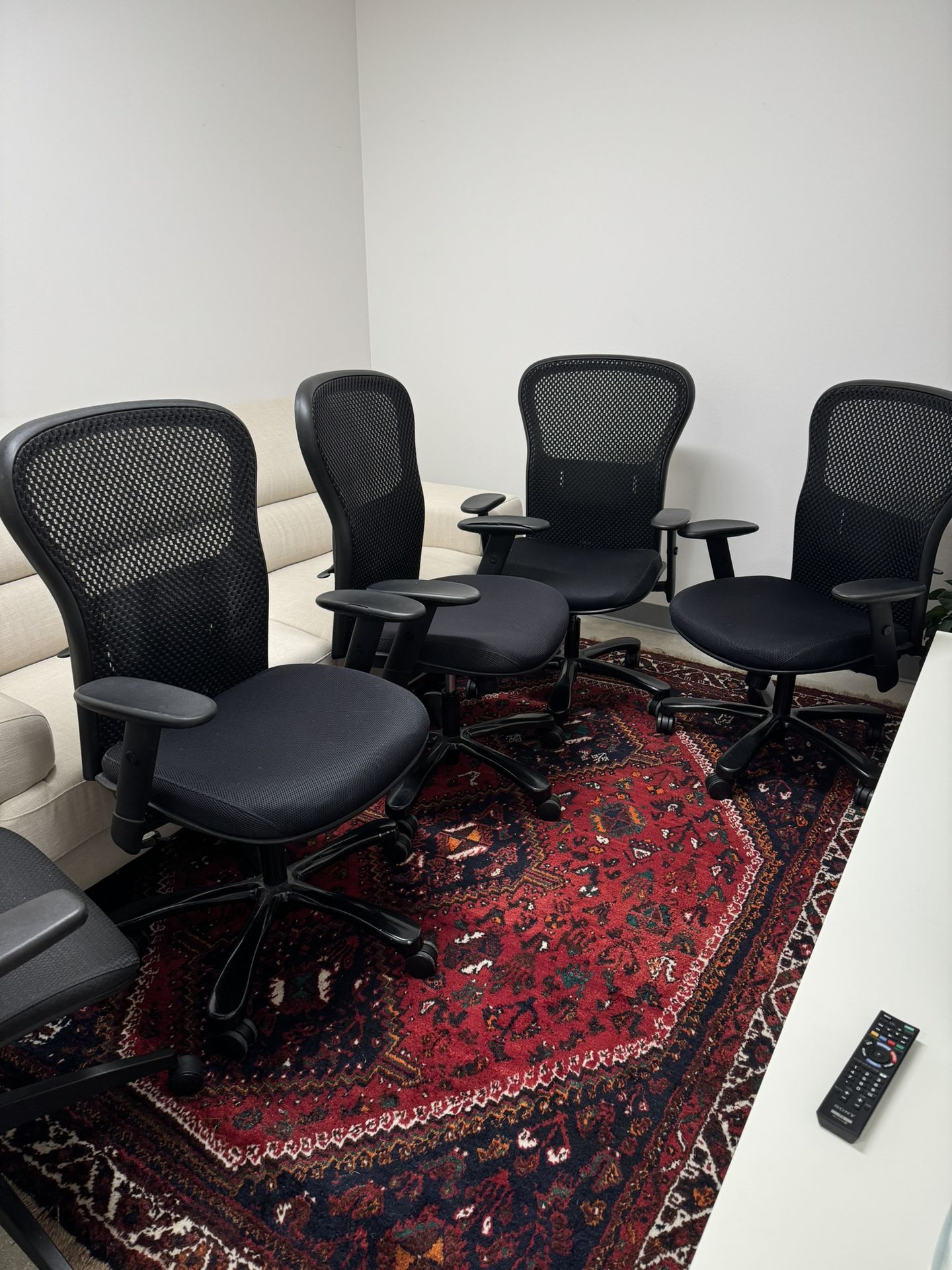 Office Chairs (8) / 8 Sillas De Oficina
