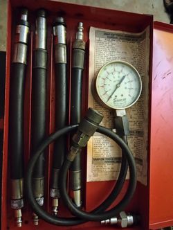 Snap-on MT308KB Compression Gauge Set in Case 250psi Max