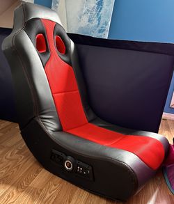 Video Gaming Chair With Built In Speaker