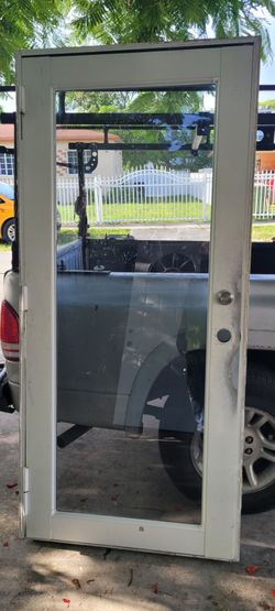 # puerta contra impacto 37 x80
