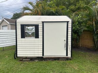 8×10 storage shed