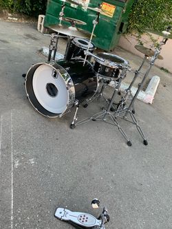 Dark horse percussion kit