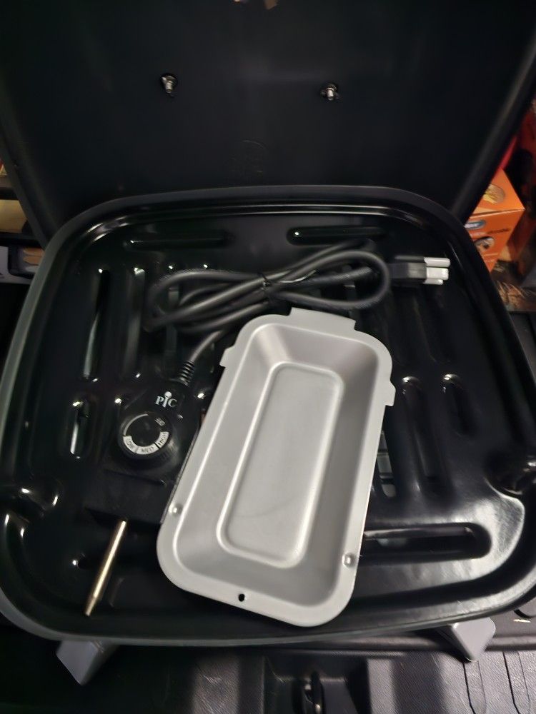 Pampered Chef Grill (New)