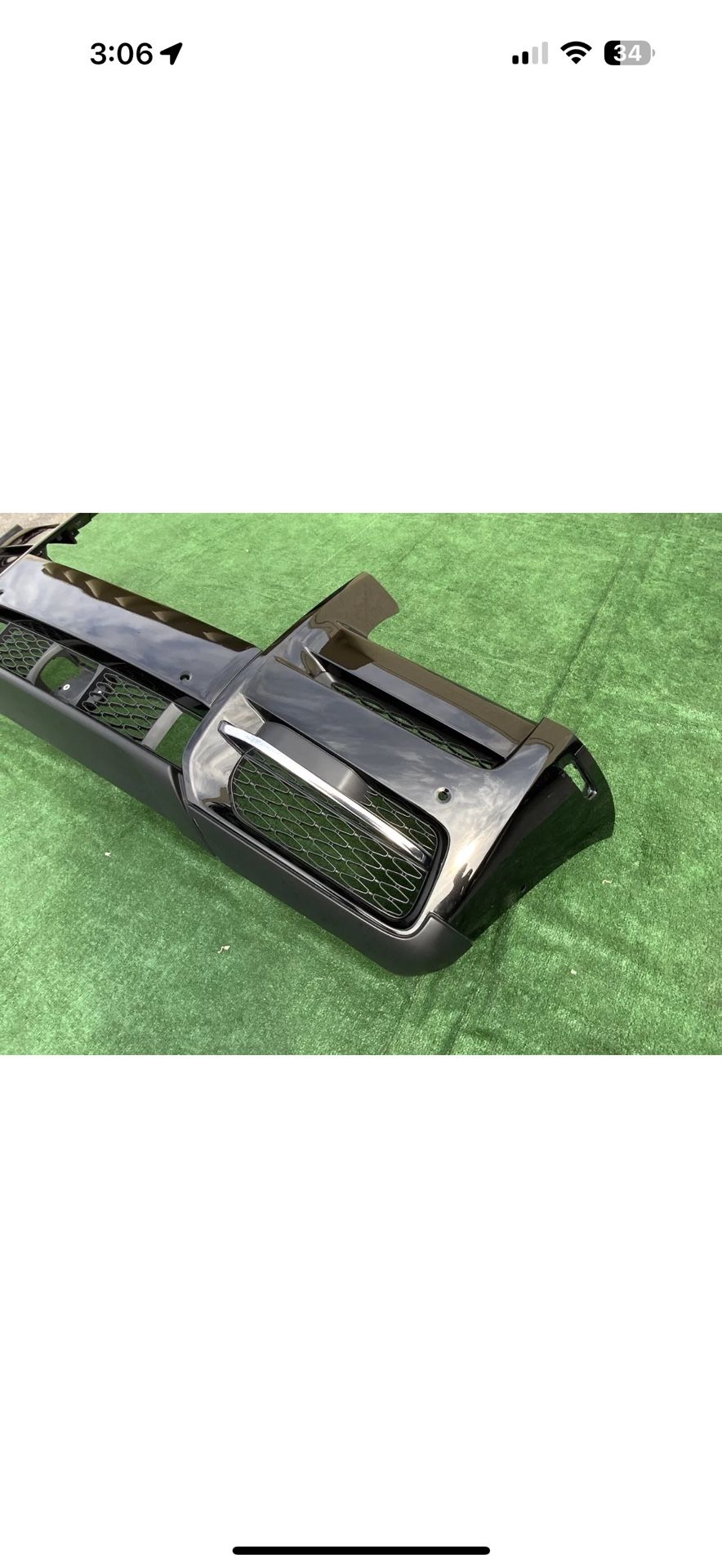 ROLLS ROYCE CULLINAN BLACK BADGE FRONT BUMPER OEM WITH GRILLS 