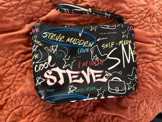 Steve Madden wristlet