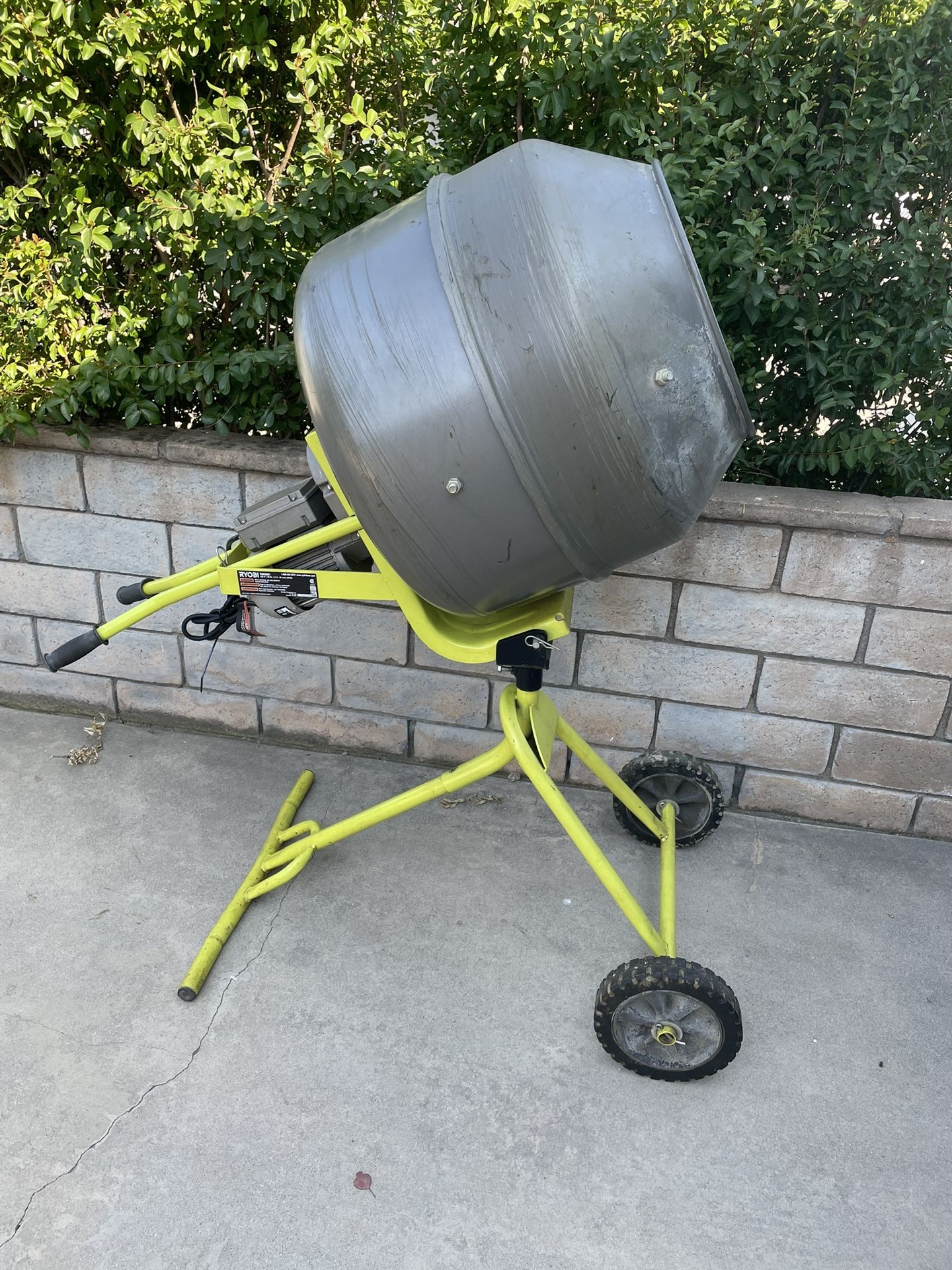 Mezclador De Cemento (cement Mixer)