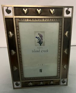 Best Friends Forever Frame Holds 4”x6” picture (Cash only)