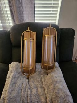 2 candel holders.
