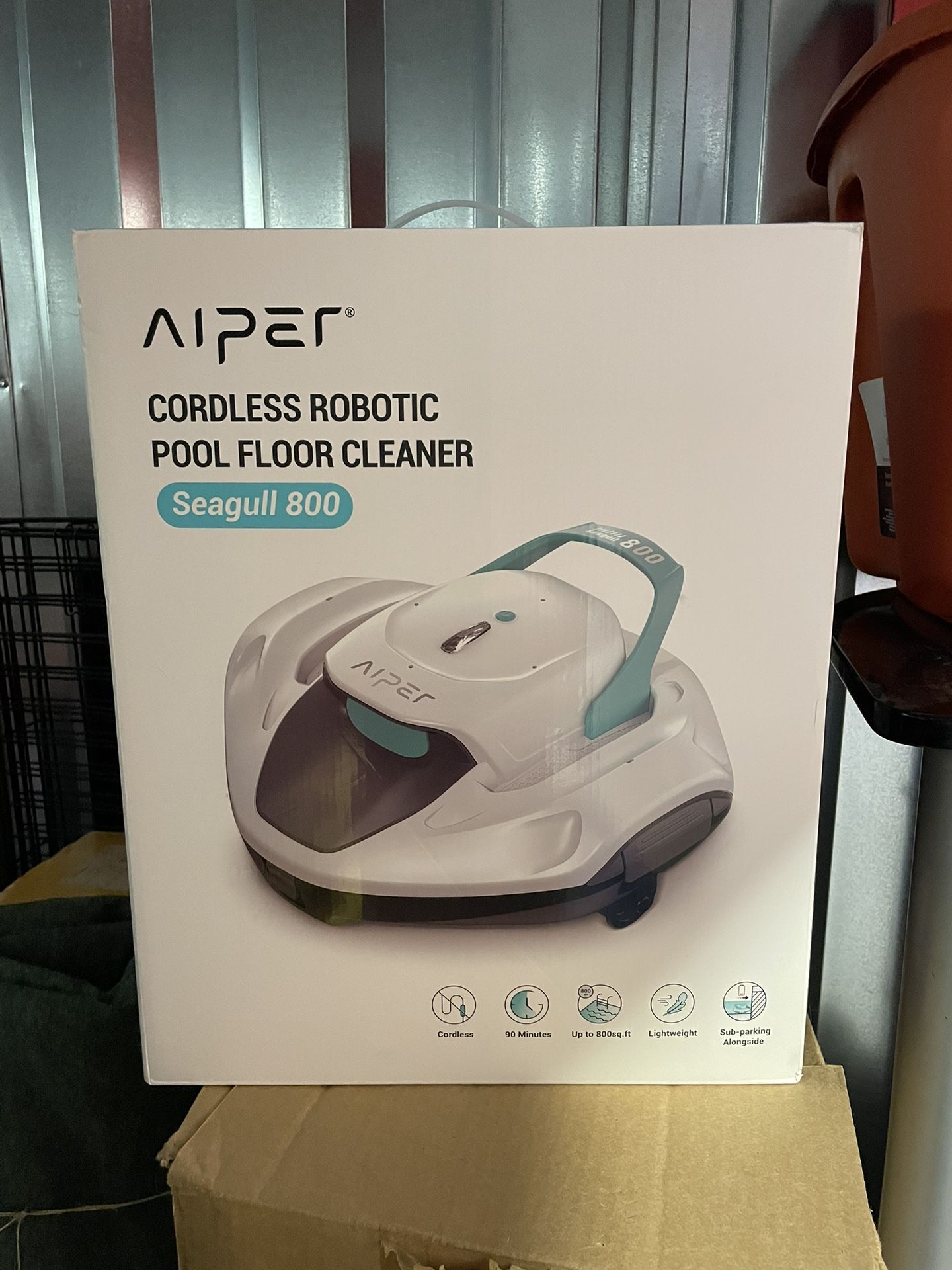Pool Self Cleaning Robot