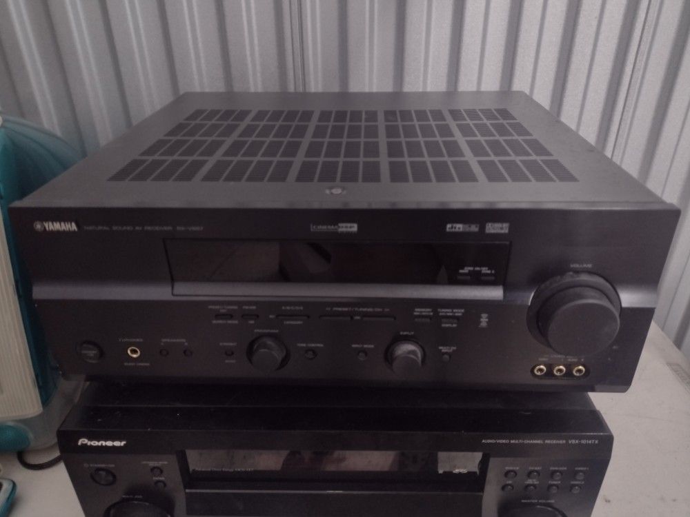Yamaha Rx-v557 Home Theater Receiver 