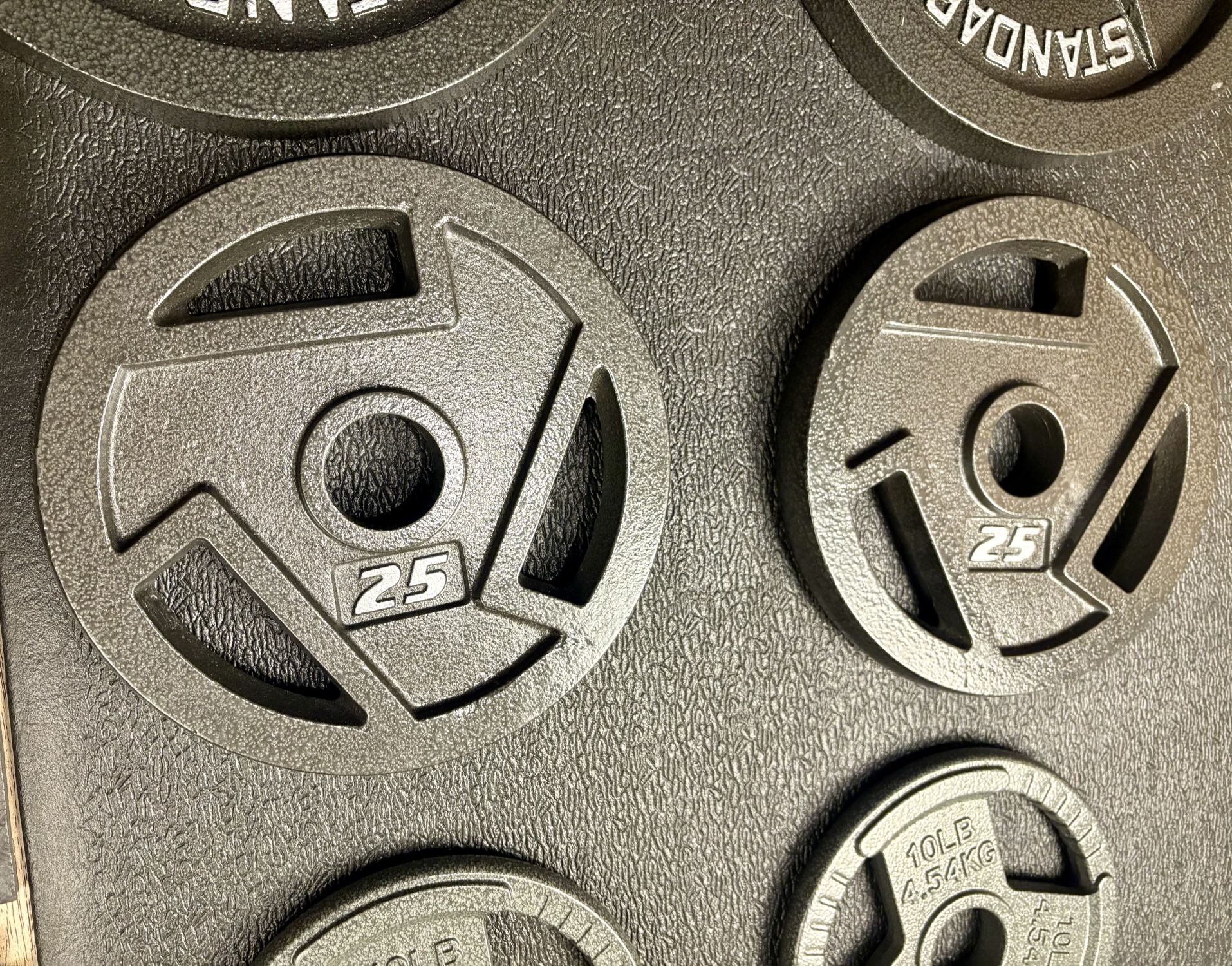 BRAND NEW Olympic  Weights Plates Set: 45s, 35s, 25s & 10s . Btute#230