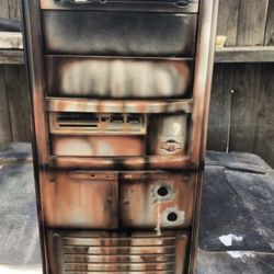 Selling Custom painted old school computer CASE ONLY!!