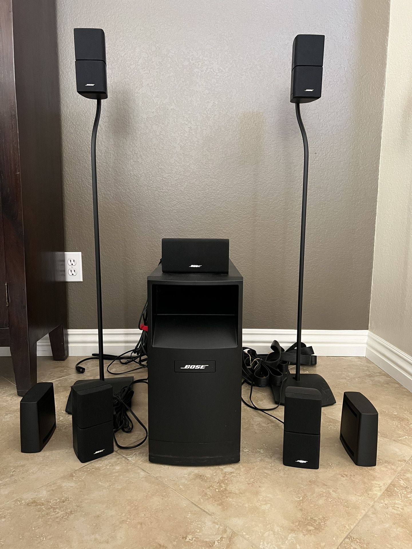 Bose Acoustimass Speaker System With Wireless Surround link
