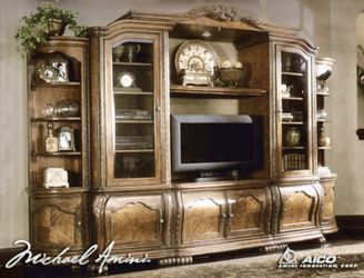 Beautiful! Michael Amini / Aico sectional wall unit. Free Delivery.