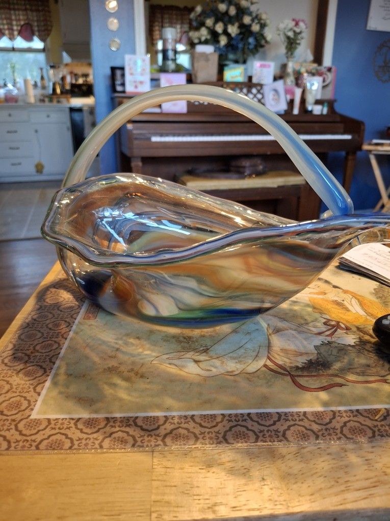 GORGEOUS LOOKING VINTAGE SWIRL ART GLASS MAYBE MURANO PERFECT CONDITION