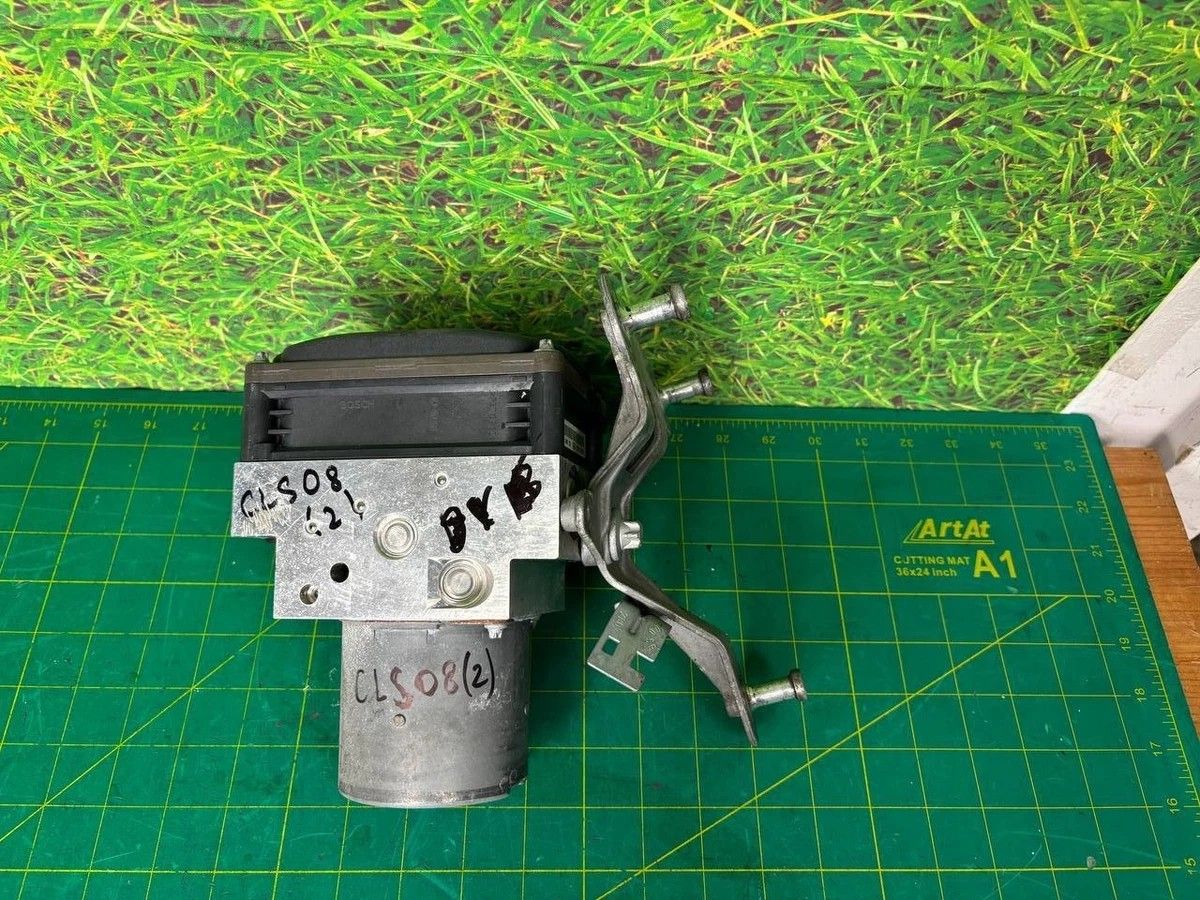 07-11 MERCEDES W219 CLS550 ANTI-LOCK ABS BRAKE PUMP MODULE OEM