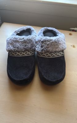 Isotoner Ladies Slippers 7.5-8