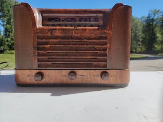 Vintage Philco Tube Radio-Restored