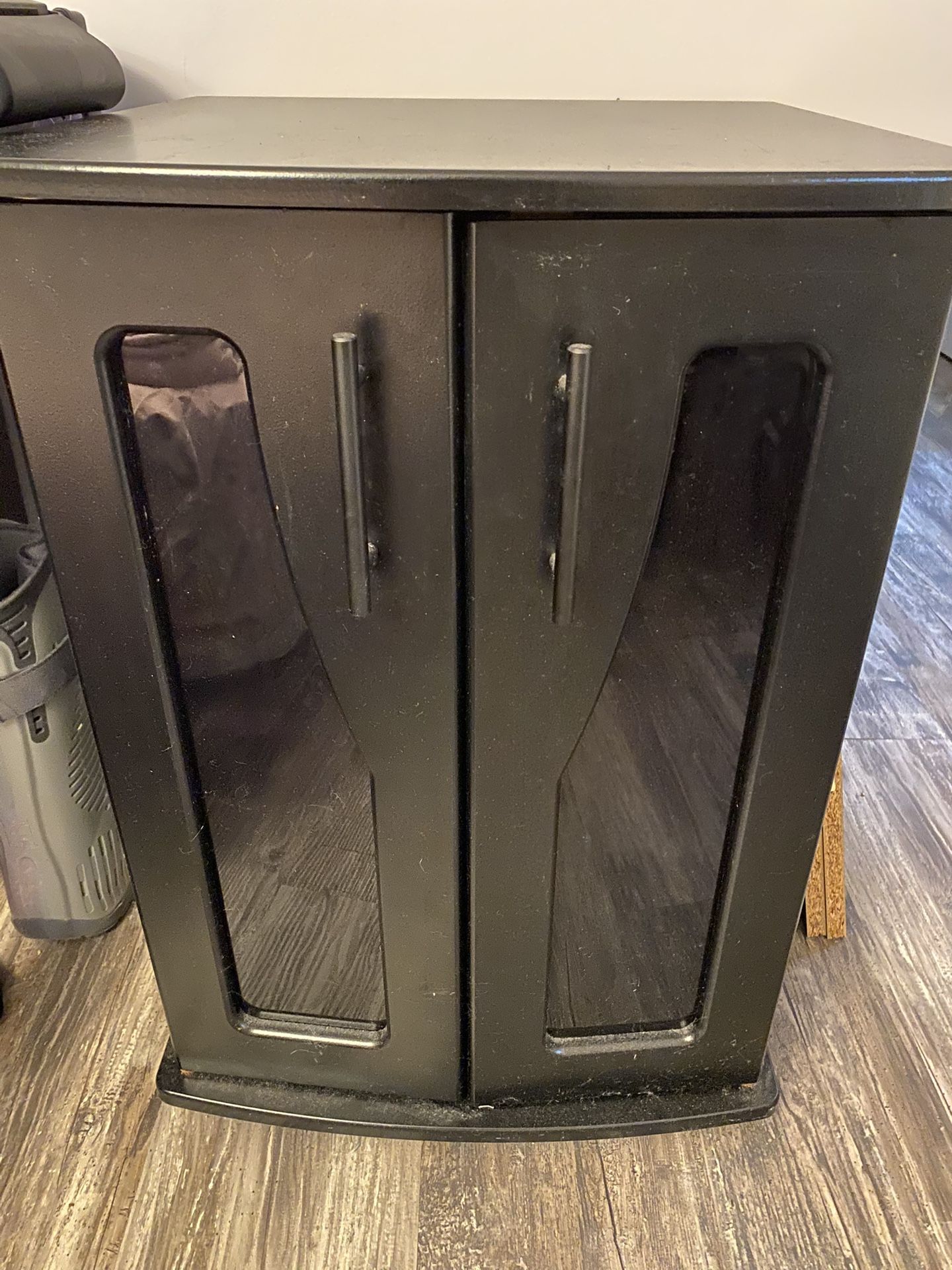 Black Fish Tank Stand