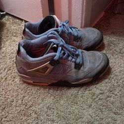 Jordan 4 University Blues