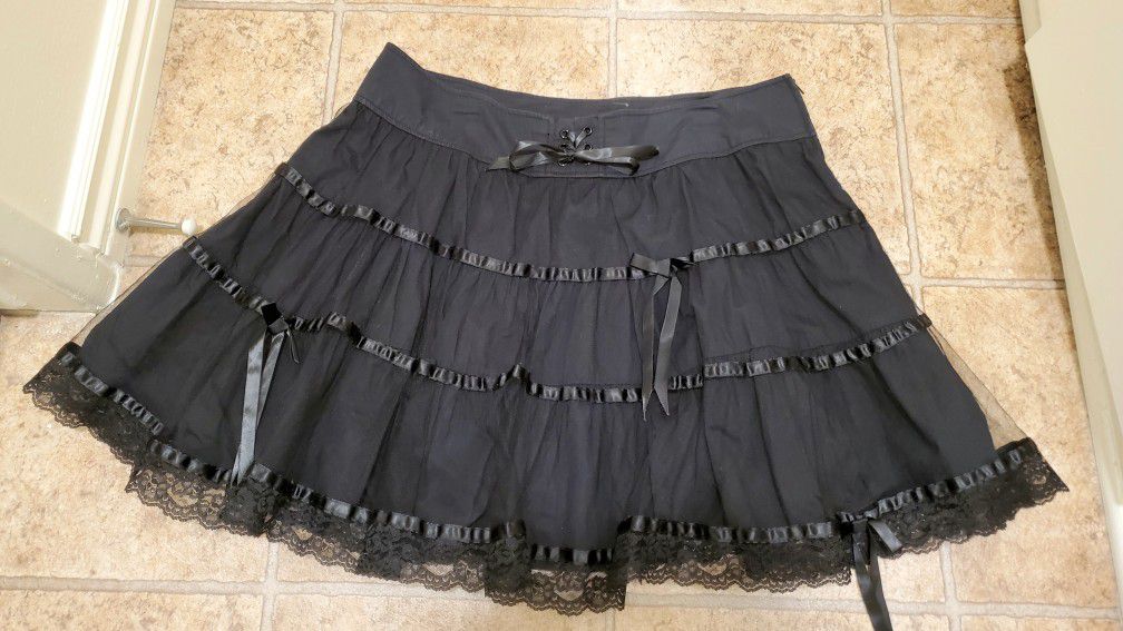 Vintage Lip Service Gothic Tiered Corset, Lace, & Bow Mini Skirt