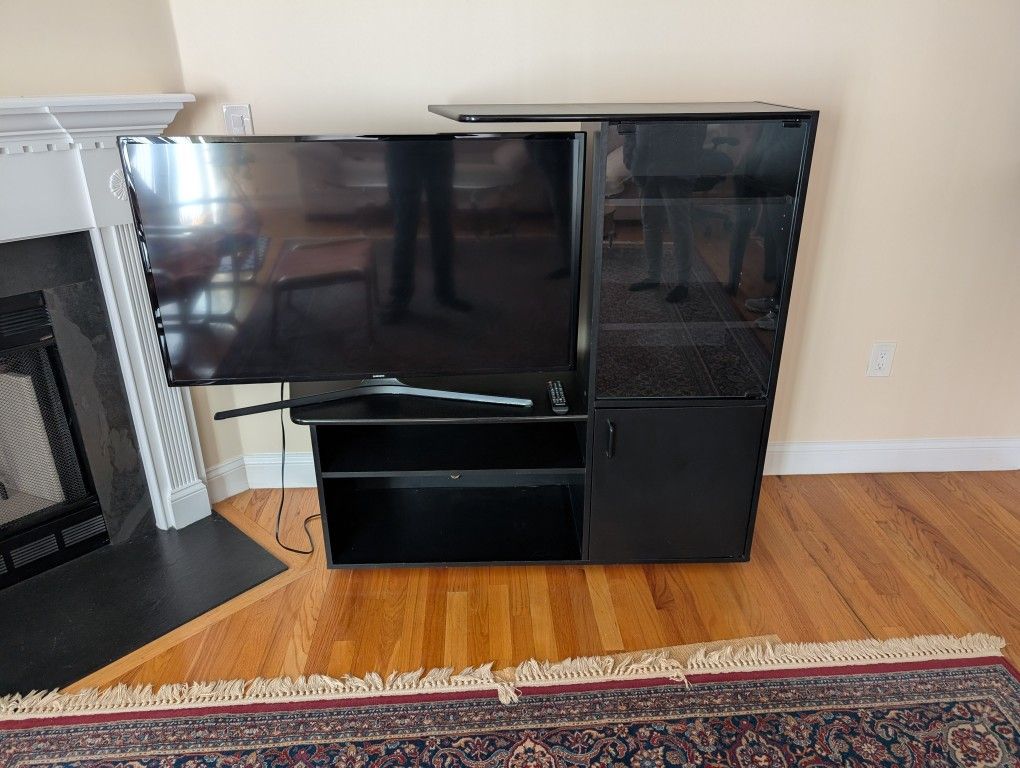 Free Cabinet