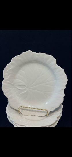 Vintage 1960’s Wedgwood of Etruria Embossed Ceramic Luncheon Plates Set of 5