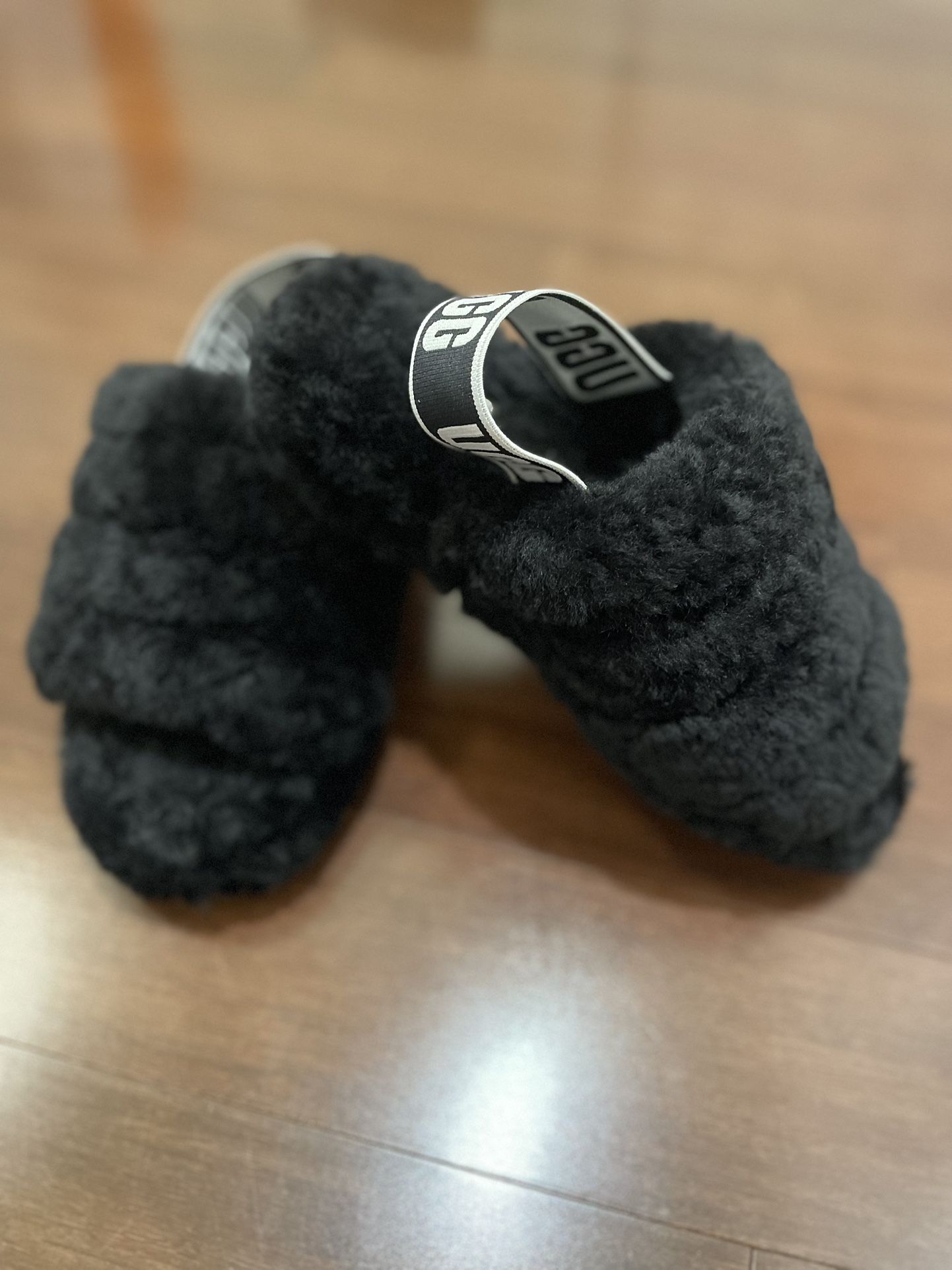 UGG Black Fluffy Yeah Slide Slipper Shoe size 7