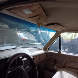 1987 Ford Lariat 1/2ton