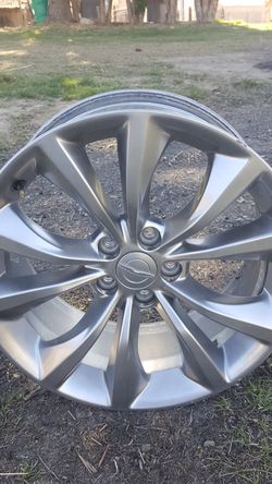 Stock Chrysler 200 AWD rims 2015